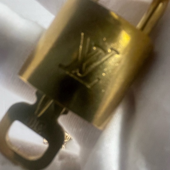 Louis Vuitton Lock and Key on Necklace - Picture 3 of 4